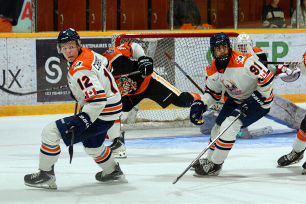 GALLERY: Thunderbirds complete weekend sweep of Lumberjacks